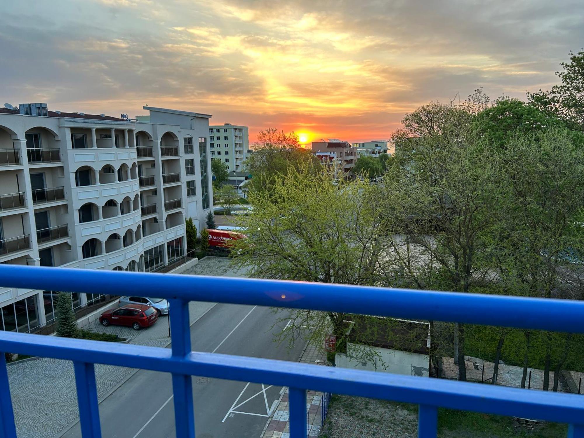 Hotel North Приморско Экстерьер фото